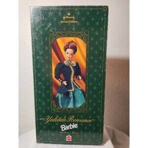 Barbie: Hallmark Special Edition: Yuletide Romance. 3rd In A Series (15621)